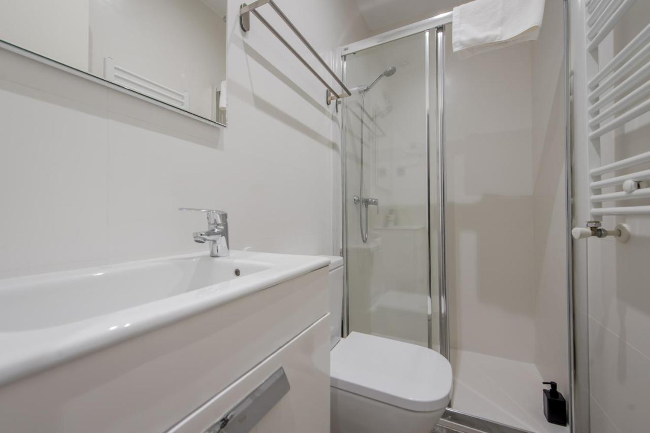 Cool/Soho Style Apt Para 9Pax C/Luciente Madrid Buitenkant foto