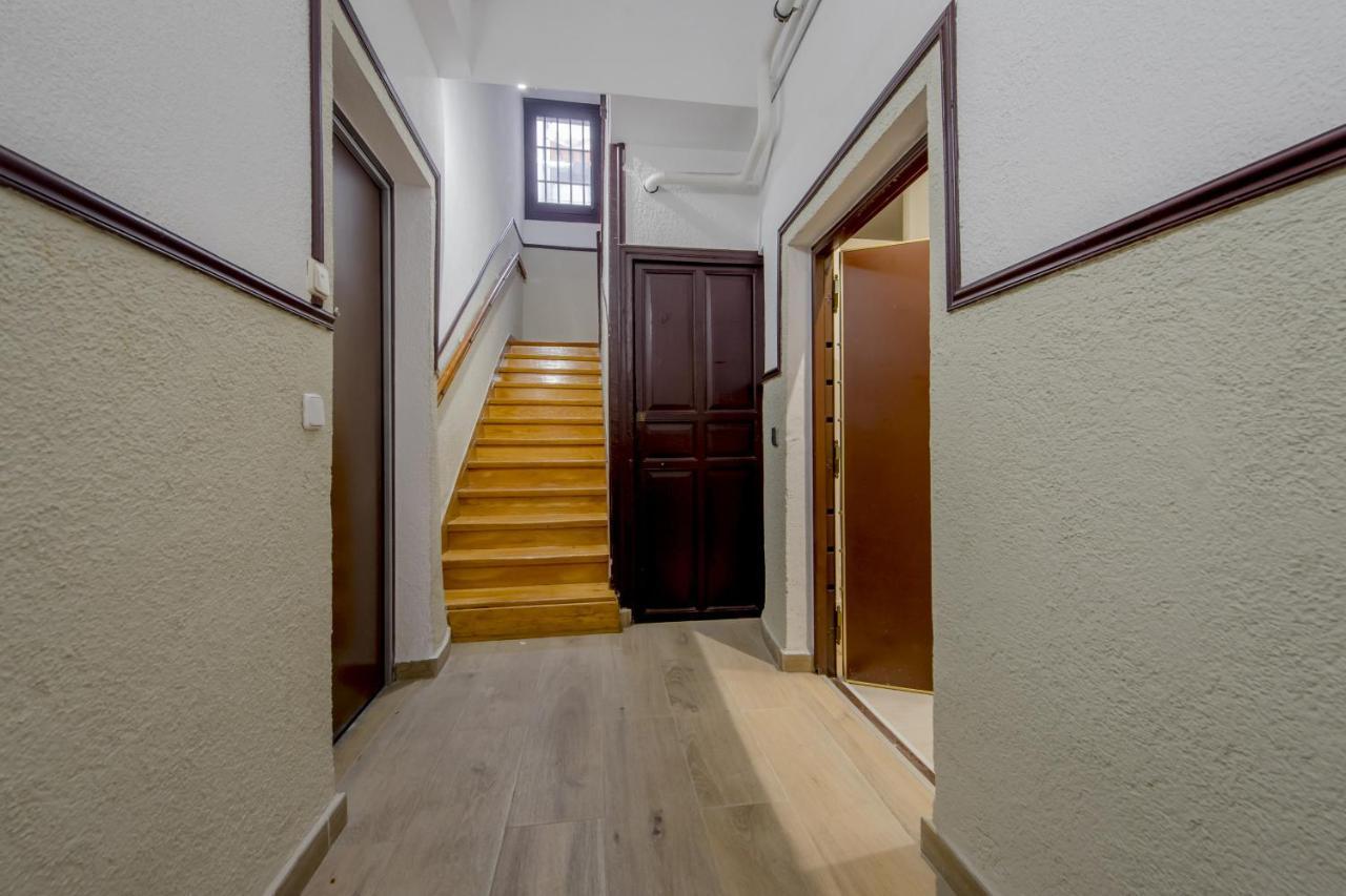 Cool/Soho Style Apt Para 9Pax C/Luciente Madrid Buitenkant foto