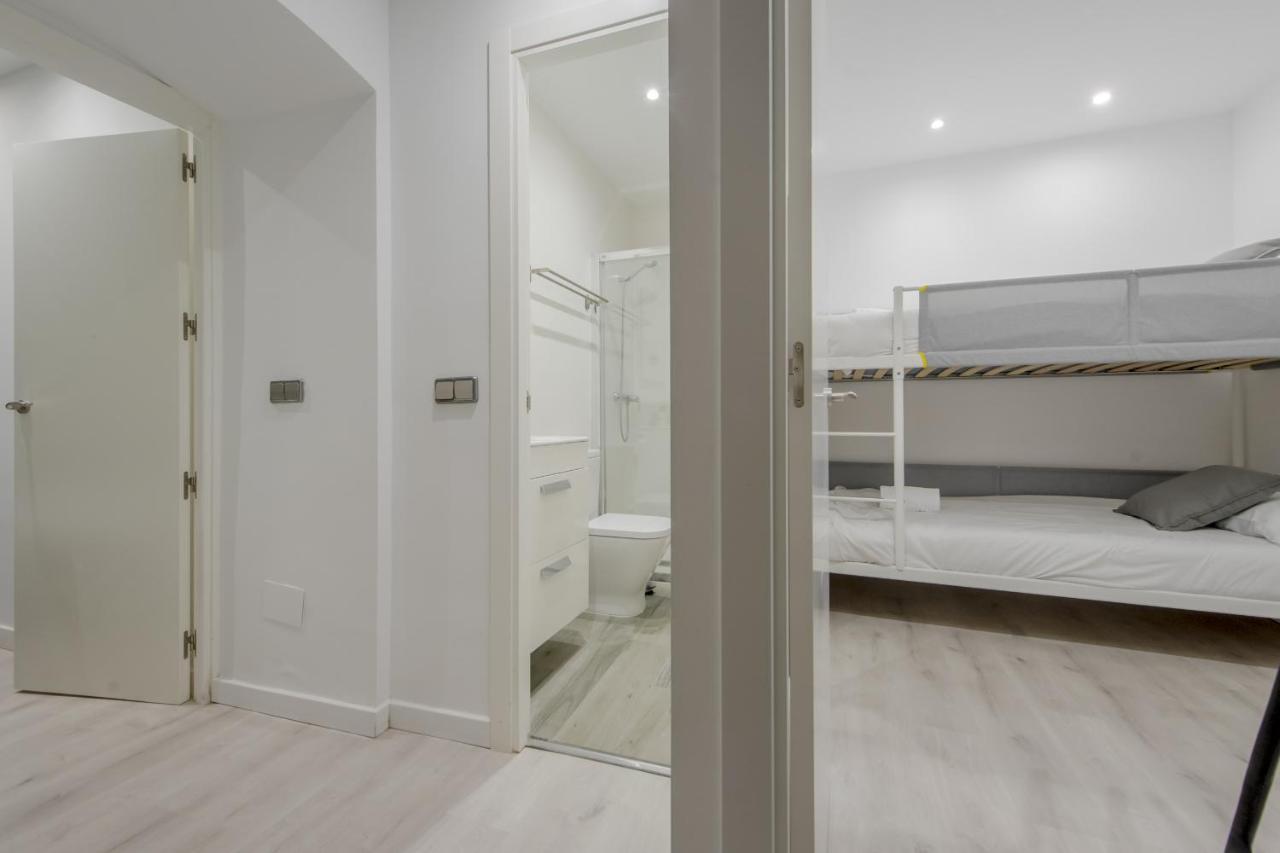 Cool/Soho Style Apt Para 9Pax C/Luciente Madrid Buitenkant foto